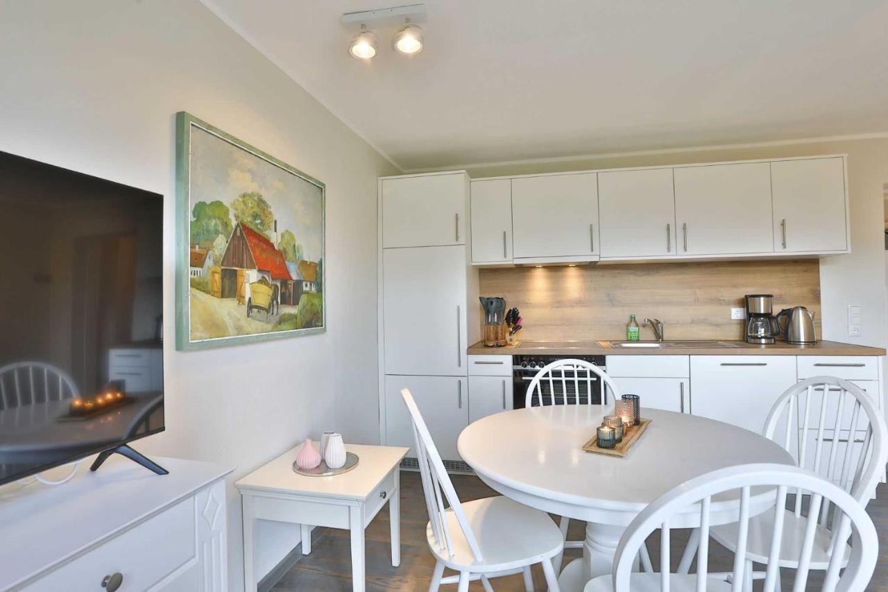 Ferienwohnung "Zur Rebe" Middelhagen Ngoại thất bức ảnh