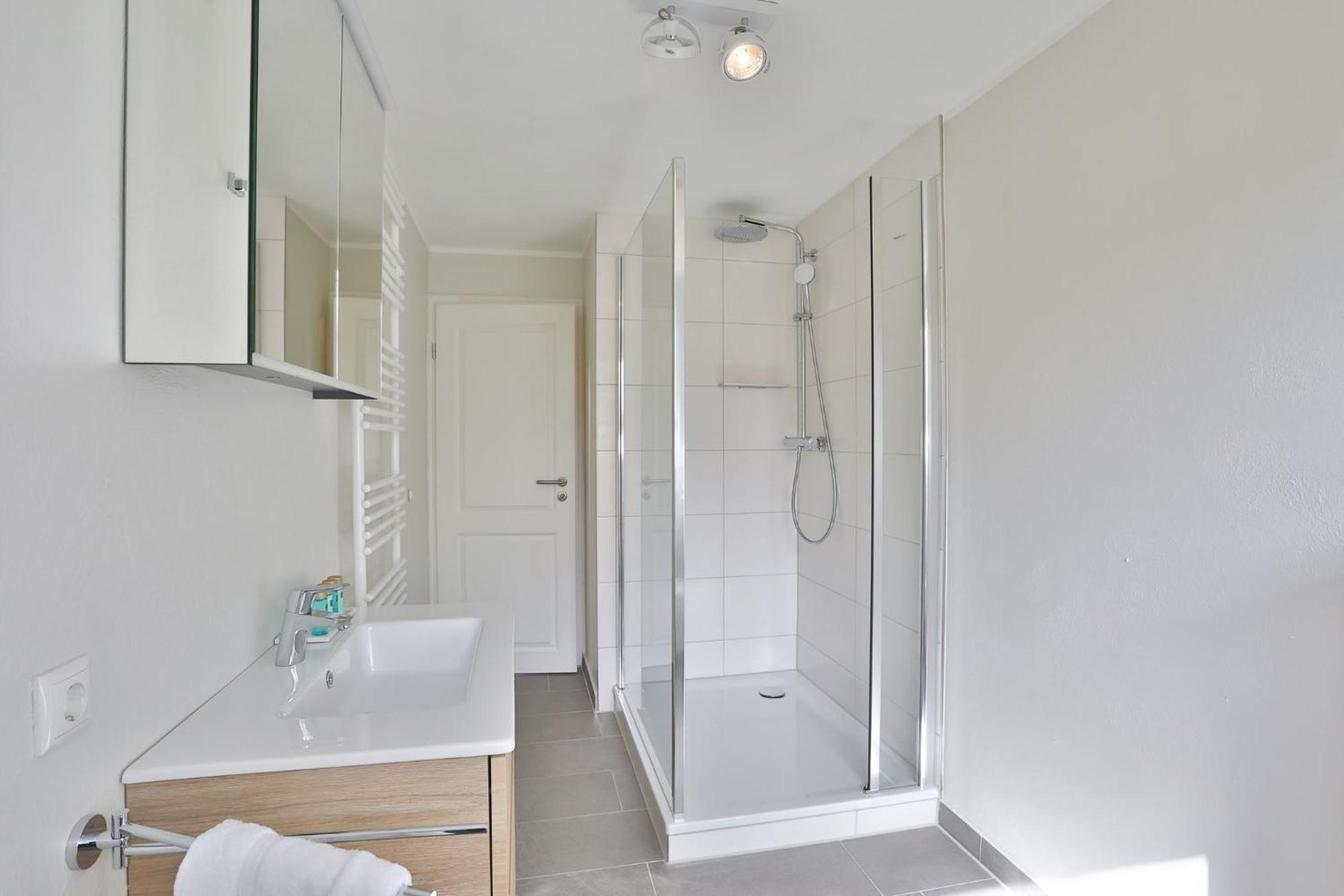 Ferienwohnung "Zur Rebe" Middelhagen Ngoại thất bức ảnh