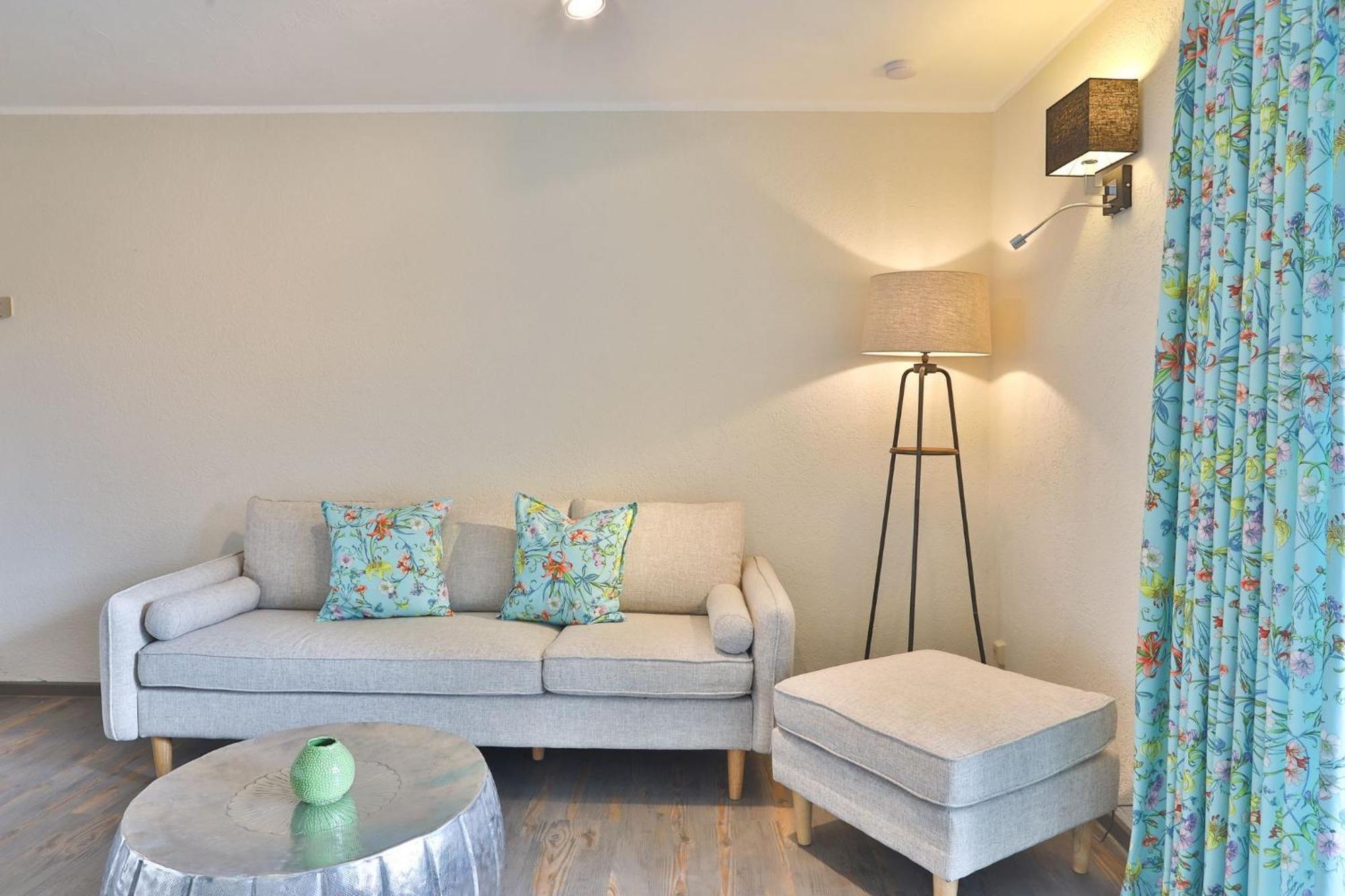 Ferienwohnung "Zur Rebe" Middelhagen Ngoại thất bức ảnh